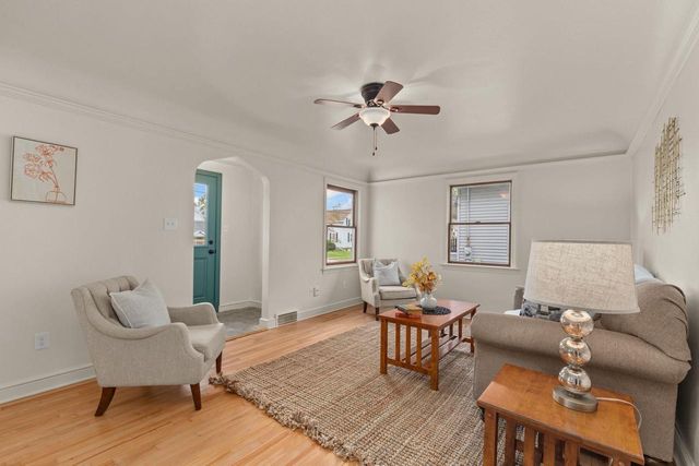 354 OAK STREET, Menasha, WI 54952