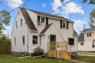 354 OAK STREET, Menasha, WI 54952