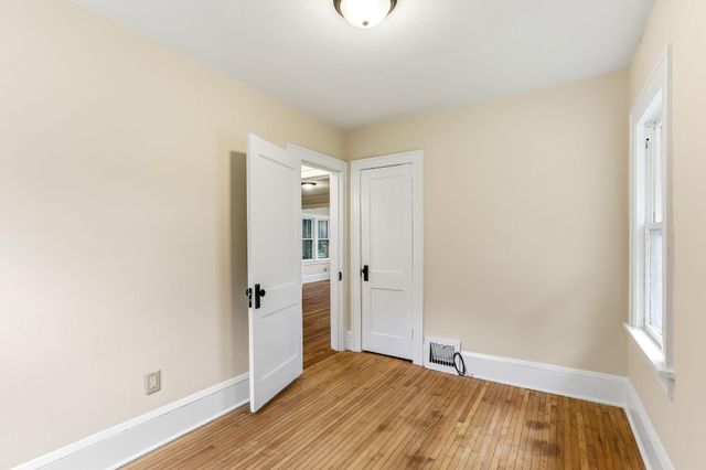 1812 Minnehaha Avenue E, Saint Paul, MN 55119