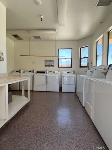 1295 S Cawston 429, Hemet, CA 92545