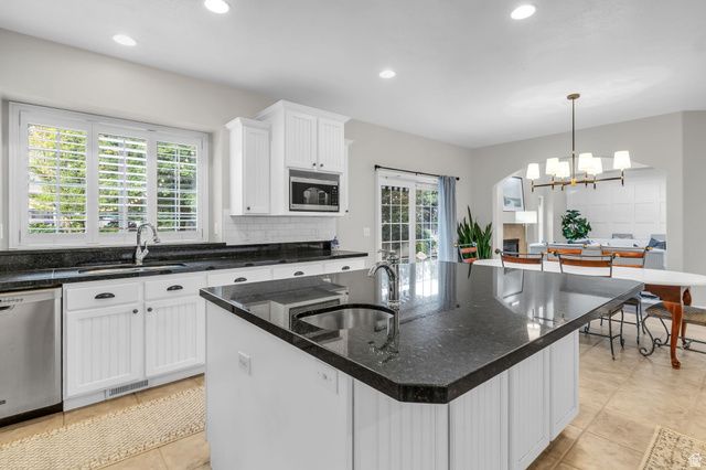 1934 N TUSCANY CIR, Pleasant Grove, UT 84062