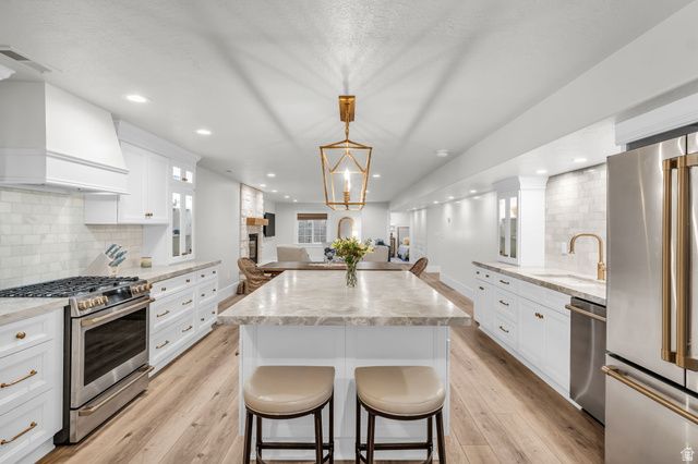 1934 N TUSCANY CIR, Pleasant Grove, UT 84062