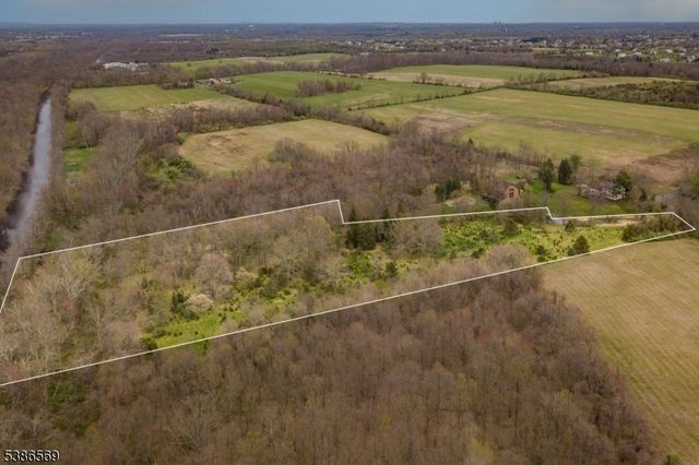 912 Canal Rd, Franklin Twp., NJ 08540