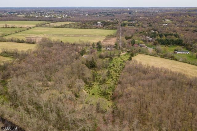912 Canal Rd, Franklin Twp., NJ 08540