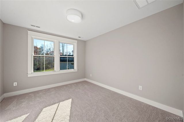 8570 Roden Dr, Mechanicsville, VA 23111