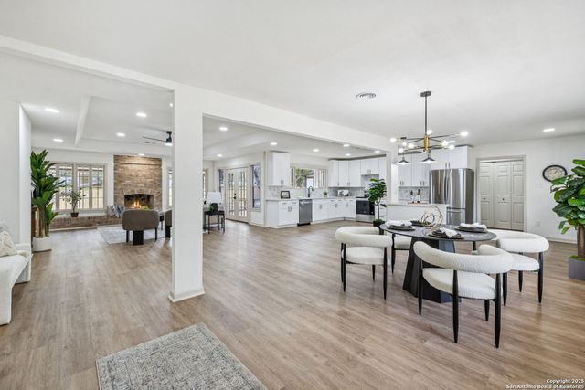 320 El Portal, San Antonio, TX 78232