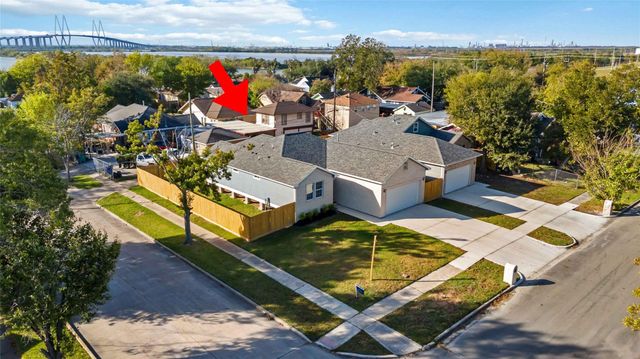 3201 Nebraska Street, Baytown, TX 77520