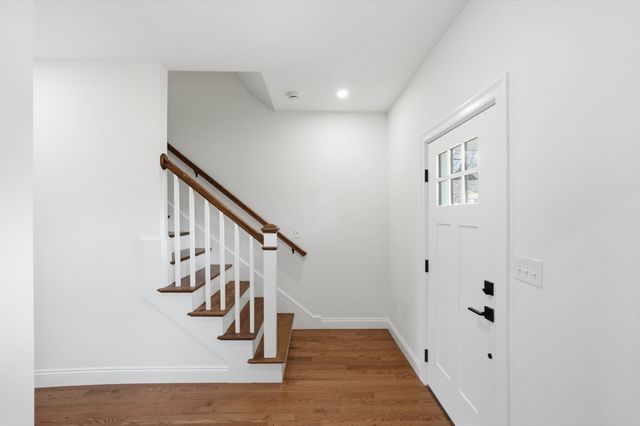 12 Valley Run Dr, Attleboro, MA 02703