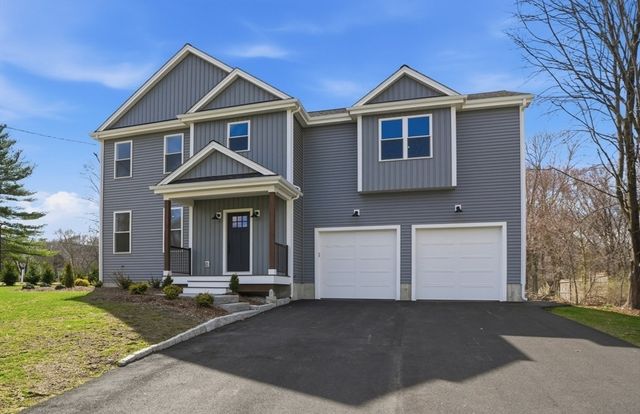 12 Valley Run Dr, Attleboro, MA 02703