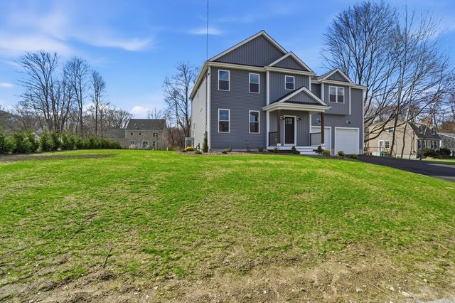 12 Valley Run Dr, Attleboro, MA 02703