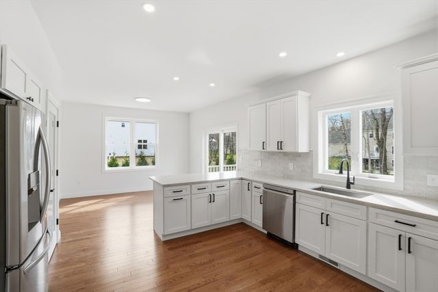 12 Valley Run Dr, Attleboro, MA 02703