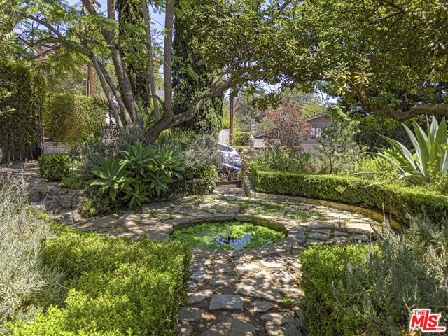1616 Cerro Gordo Street, Los Angeles, CA 90026