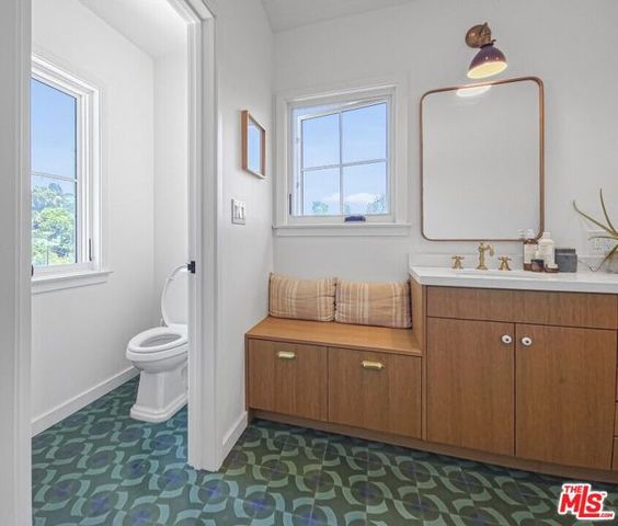 1616 Cerro Gordo Street, Los Angeles, CA 90026