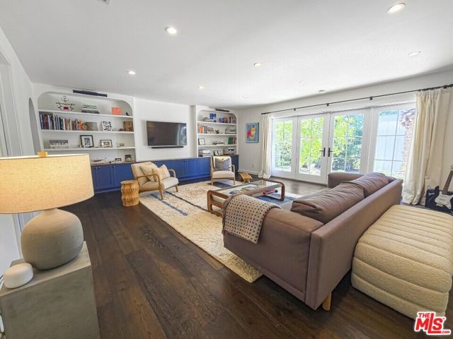 1616 Cerro Gordo Street, Los Angeles, CA 90026