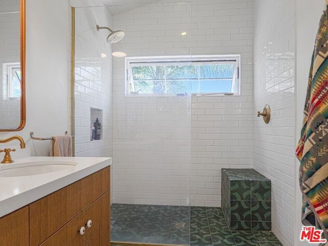 1616 Cerro Gordo Street, Los Angeles, CA 90026