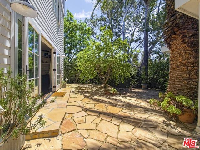 1616 Cerro Gordo Street, Los Angeles, CA 90026