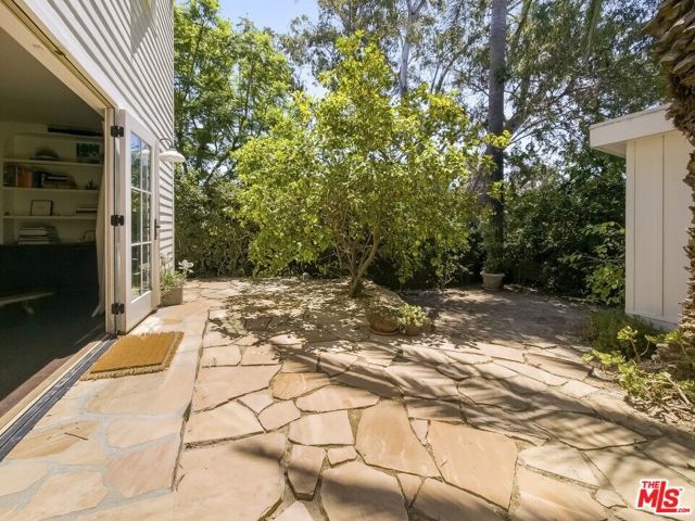 1616 Cerro Gordo Street, Los Angeles, CA 90026