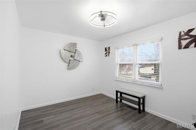 265 Waterford Drive, Florissant, MO 63033