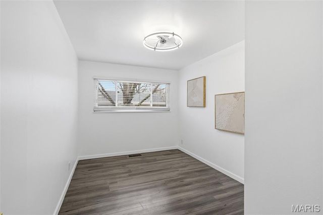 265 Waterford Drive, Florissant, MO 63033