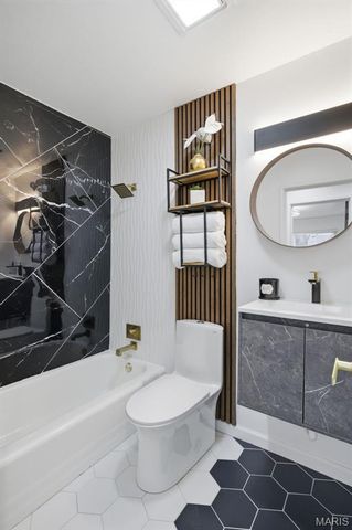 265 Waterford Drive, Florissant, MO 63033