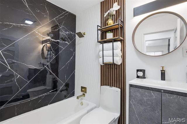 265 Waterford Drive, Florissant, MO 63033