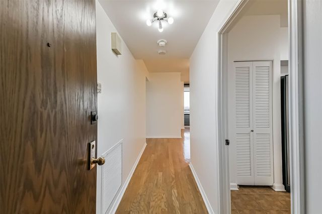 14 Greenway Plaza 15N, Houston, TX 77046