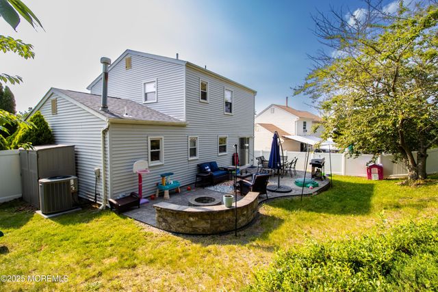 815 Constitution Drive, Brick, NJ 08724