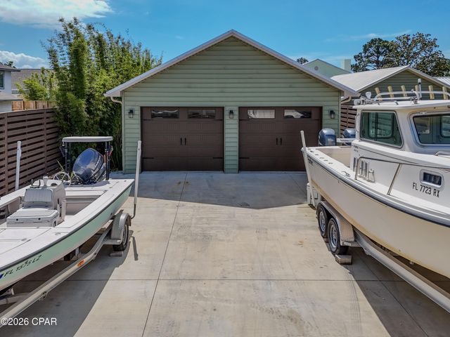 5706 Hilltop Avenue, Panama City Beach, FL 32408