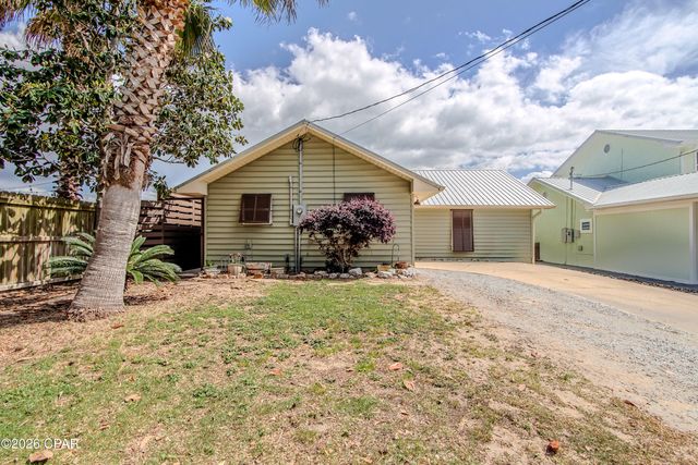 5706 Hilltop Avenue, Panama City Beach, FL 32408