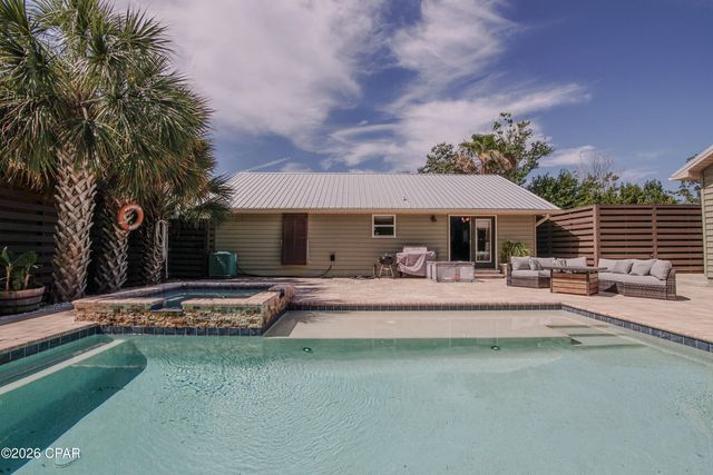 5706 Hilltop Avenue, Panama City Beach, FL 32408