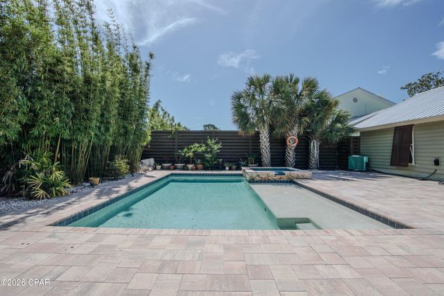 5706 Hilltop Avenue, Panama City Beach, FL 32408