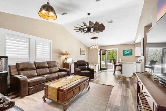 5706 Hilltop Avenue, Panama City Beach, FL 32408