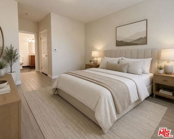 13941 Sherman Way 201, Van Nuys (los Angeles), CA 91405
