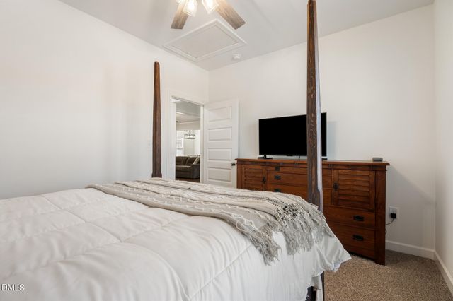 418 Carolina Landing Drive, Zebulon, NC 27597