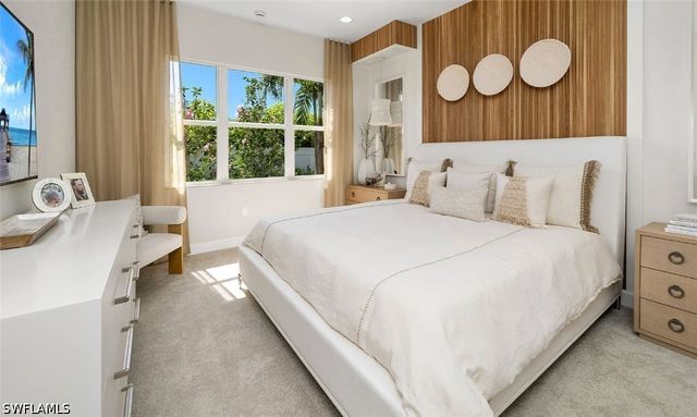 2669 Hyacinth PL, Naples, FL 34112