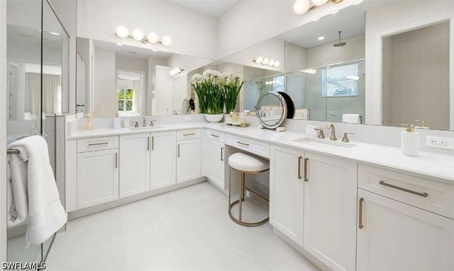 2669 Hyacinth PL, Naples, FL 34112