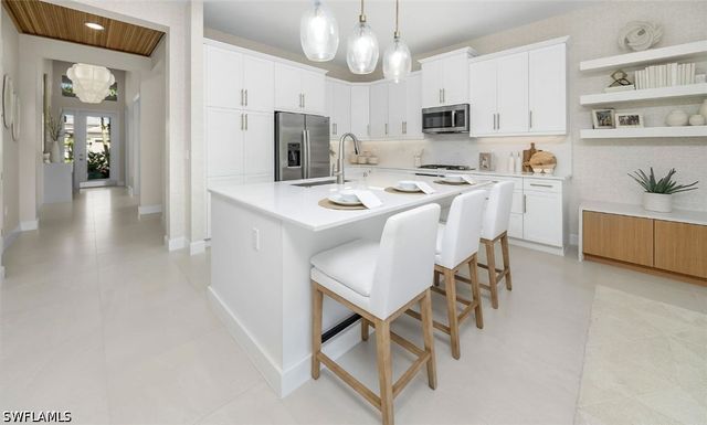 2669 Hyacinth PL, Naples, FL 34112