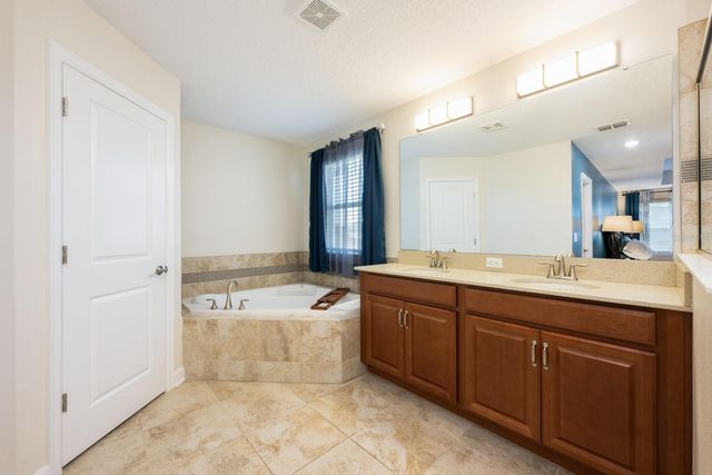 11816 CAMPFIRE STORY LANE, Orlando, FL 32832