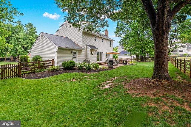 4704 YORKSHIRE DR, Ellicott City, MD 21043
