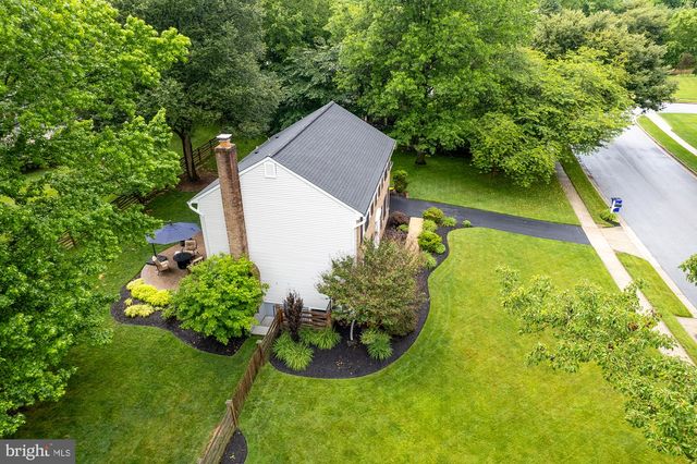 4704 YORKSHIRE DR, Ellicott City, MD 21043