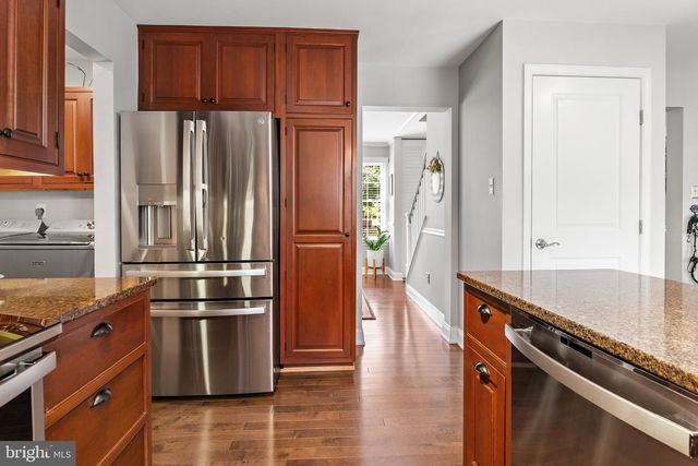 4704 YORKSHIRE DR, Ellicott City, MD 21043