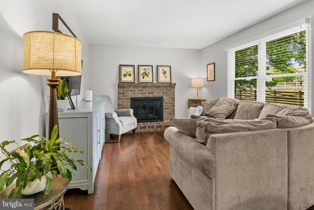 4704 YORKSHIRE DR, Ellicott City, MD 21043