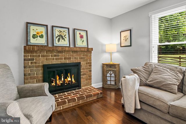 4704 YORKSHIRE DR, Ellicott City, MD 21043