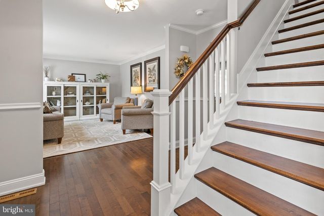 4704 YORKSHIRE DR, Ellicott City, MD 21043