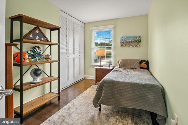 4704 YORKSHIRE DR, Ellicott City, MD 21043