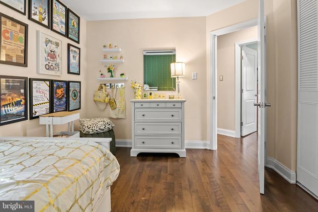 4704 YORKSHIRE DR, Ellicott City, MD 21043