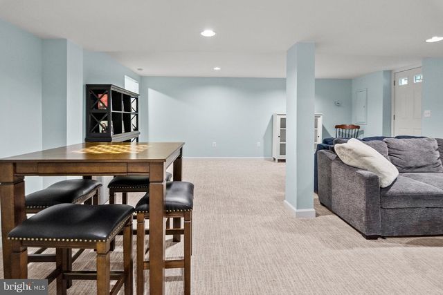 4704 YORKSHIRE DR, Ellicott City, MD 21043