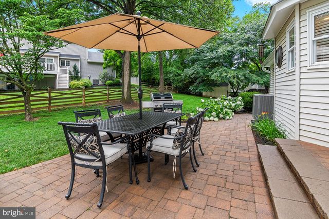 4704 YORKSHIRE DR, Ellicott City, MD 21043