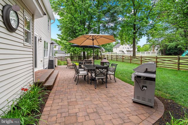 4704 YORKSHIRE DR, Ellicott City, MD 21043