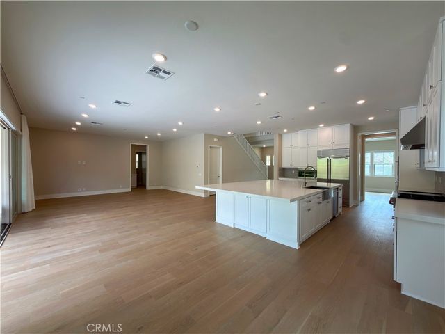 119 Pixel, Irvine, CA 92618